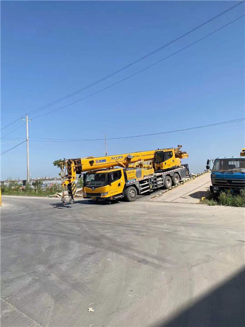 覃塘区吊车作业时，可能会产生哪些额外收费项目？