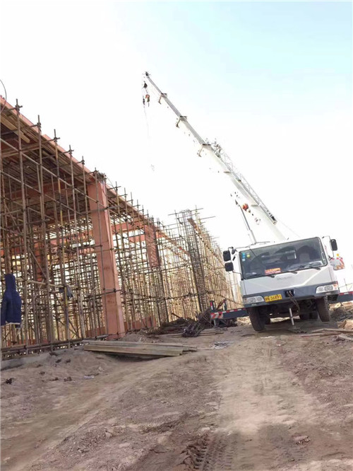 覃塘区吊车作业的安全注意事项有哪些？