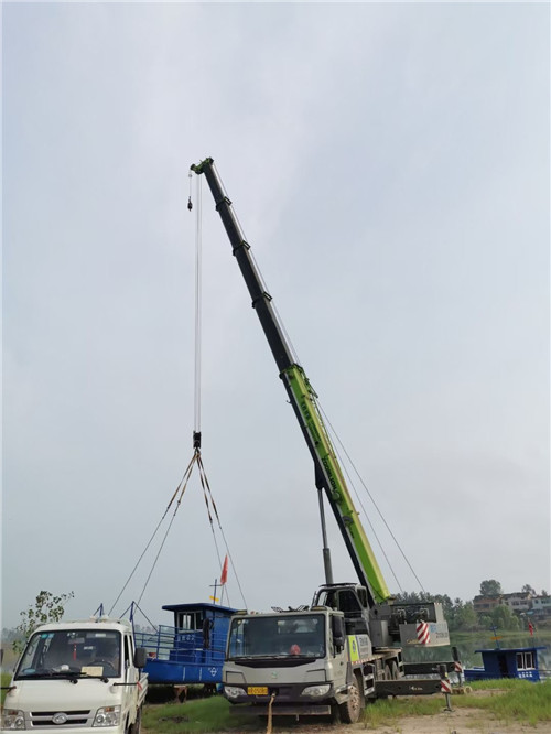 覃塘区桥梁建设吊装案例